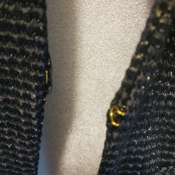 EC C. WONDER Crop Style Gold Metallic Blazer Size Medium, Classic - Picture 3 of 12